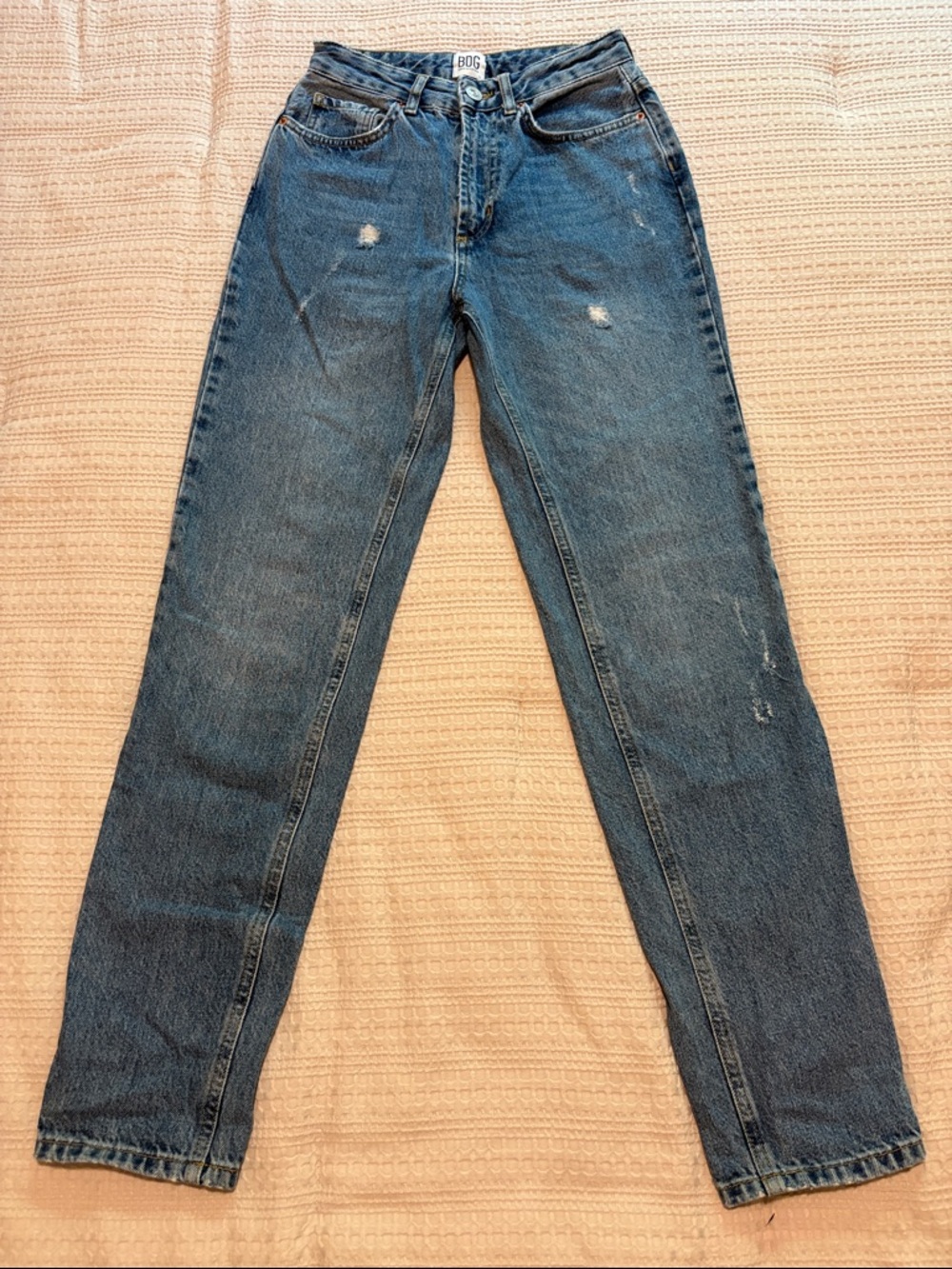 BDG Women’s Mom High-Rise Straight-Leg Blue Denim Jeans